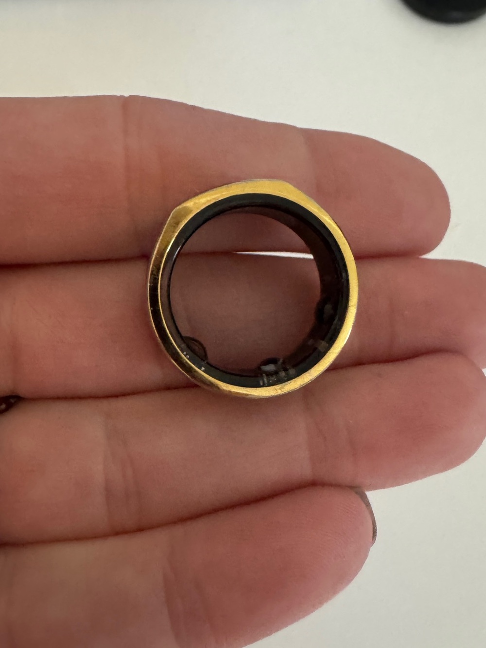 Oura Ring Next Gen 3- Heritage Gold SZ 9